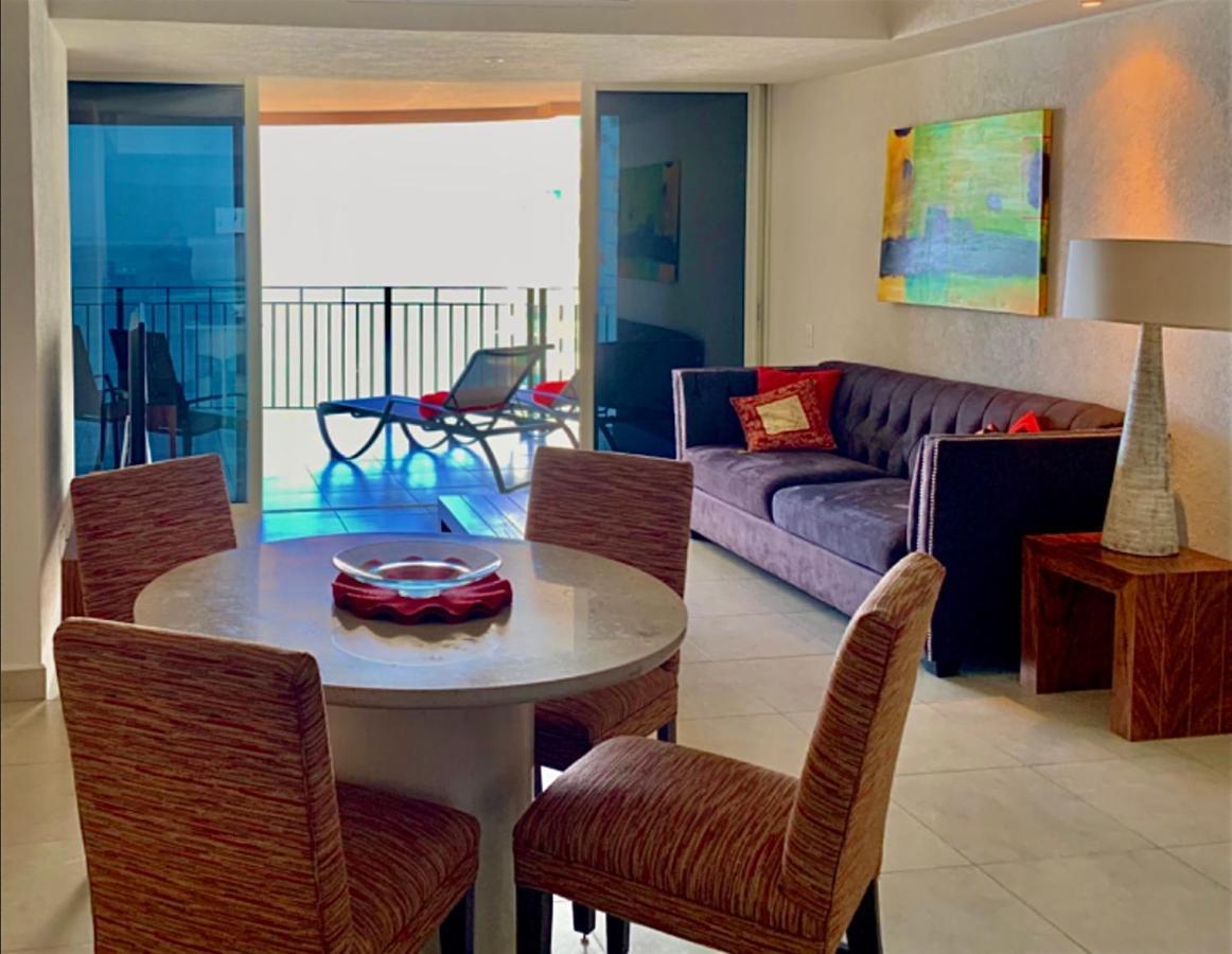 Apartamentos Grand Venetian Пуэрто-Вальярта Экстерьер фото