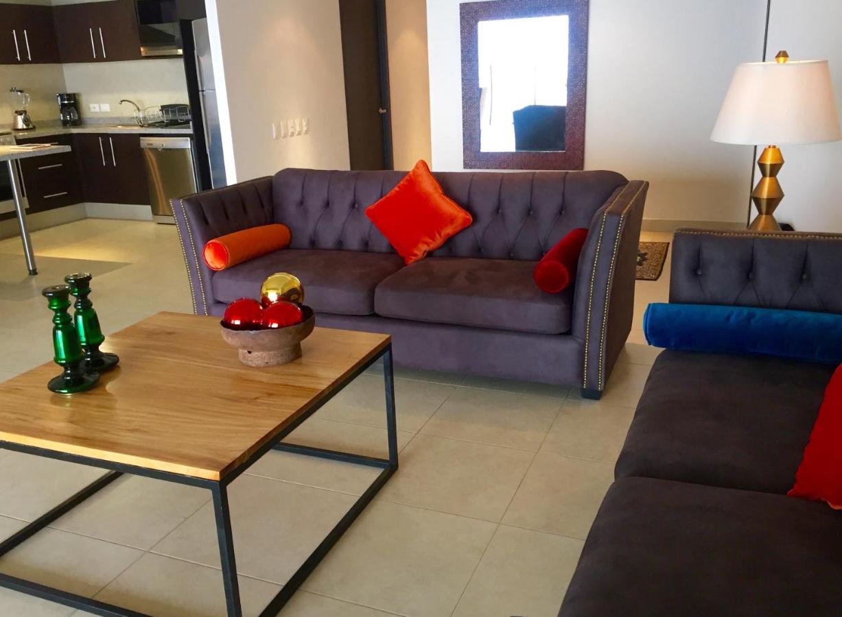 Apartamentos Grand Venetian Пуэрто-Вальярта Экстерьер фото